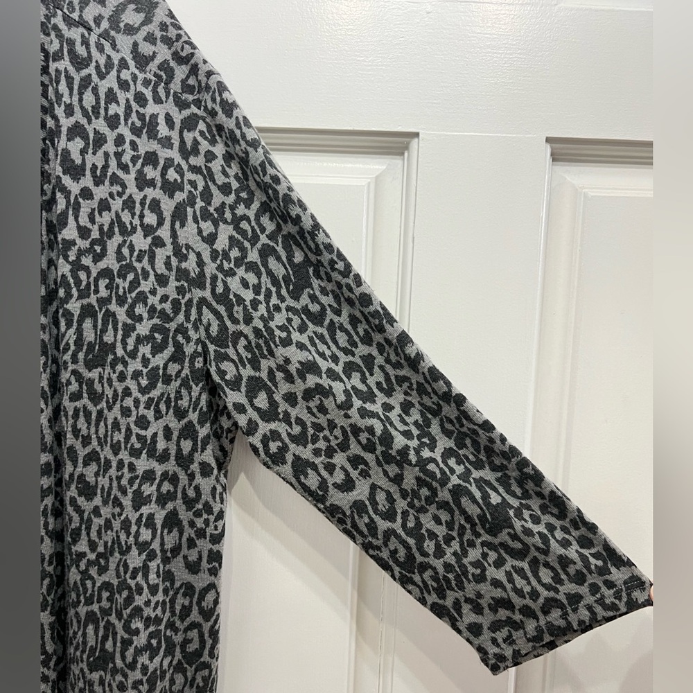 Torrid vintage leopard cardigan - Picture 5 of 6